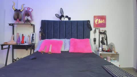          online show from 12/18/24, 02:06