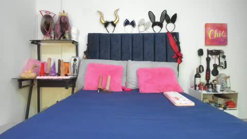          online show from 11/10/25, 12:59