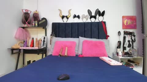          online show from 06/03/26, 12:41
