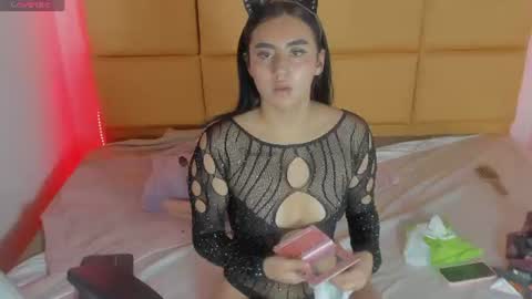 emmily_jade_ online show from 06/16/26, 01:03