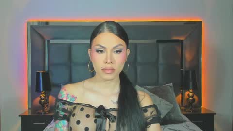 Emmily Santibaez online show from 12/05/24, 01:49