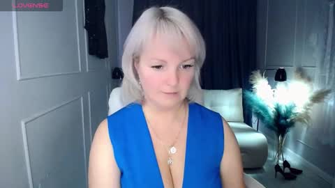 emmmam online show from 11/12/25, 09:10