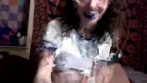 Emm online show from 02/12/26, 06:52