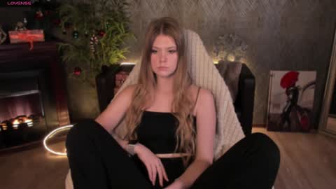 Emmy Fearon online show from 12/21/24, 06:02