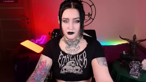 Emmy Bright     50  online show from 02/06/26, 02:27