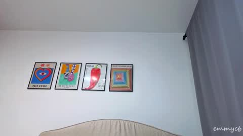 Snapshot of emmycb chatting on 10/04/25, 10:52 Em online show from 10/04/25, 10:52