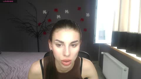 Emmy online show from 04/01/26, 11:55