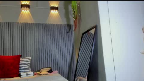 emmyy_fantasyy online show from 04/16/26, 12:17