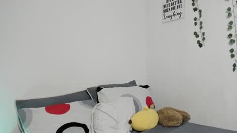 Snapshot of emperatriiiz chatting on 12/09/24, 10:20 Emperatriz online show from 12/09/24, 10:20