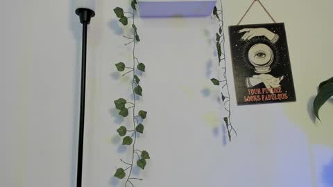 Snapshot of emperatriiiz chatting on 01/06/25, 09:00 Emperatriz online show from 01/06/25, 09:00