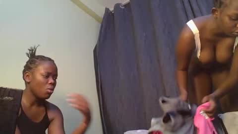 empress_emma online show from 04/14/26, 09:04