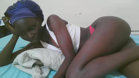 Snapshot of empress_ivy1 chatting on 04/14/26, 06:19 empress_ivy1 online show from 04/14/26, 06:19