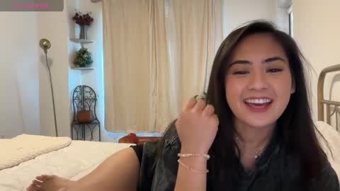 empressmonaa online show from 04/13/26, 11:32