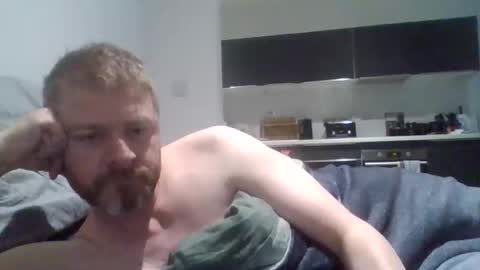 Snapshot of emrys2016833836 chatting on 03/01/26, 01:02 emrys2016833836 online show from 03/01/26, 01:02