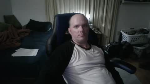 Matt online show from 10/11/25, 03:39