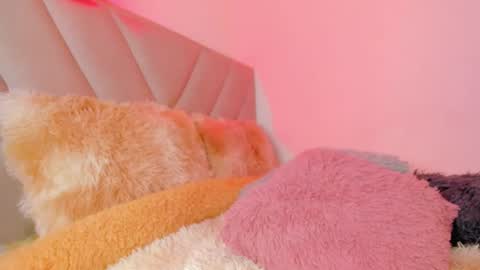 Emy online show from 12/18/24, 02:06