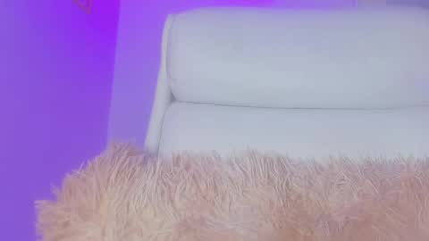 Emy online show from 02/06/25, 10:04