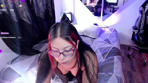 Im Emily would you like to help me reach 100  online show from 01/09/25, 06:47