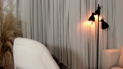 emyconneer online show from 12/06/24, 01:40