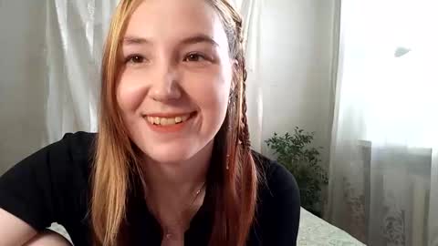 Snapshot of emyjess chatting on 04/16/26, 09:10 Emy online show from 04/16/26, 09:10