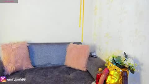 EMYLY  online show from 01/26/25, 06:37