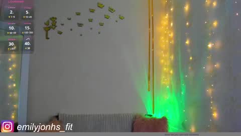 EMYLY  online show from 02/04/25, 08:59