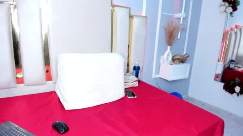 Emy online show from 02/26/25, 12:47