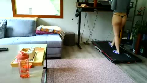 emyxxl online show from 06/17/26, 12:40