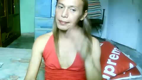 CHUN LY online show from 04/14/26, 05:02