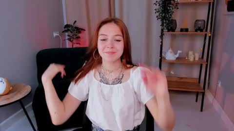 enchanted_bella online show from 10/16/25, 01:56