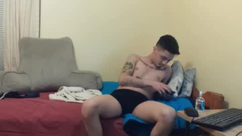 Snapshot of endlessfun21443 chatting on 01/16/26, 01:31 endlessfun21443 online show from 01/16/26, 01:31