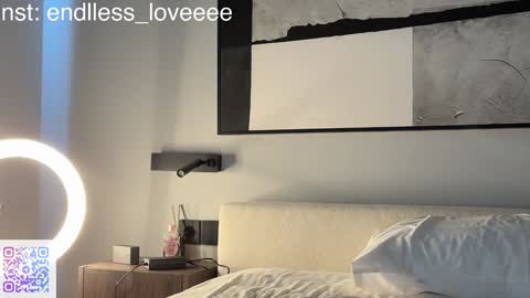 Mia online show from 01/10/26, 02:46