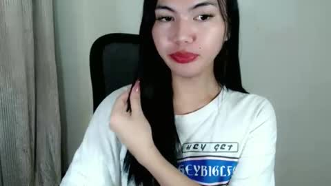 Snapshot of endlessmiax chatting on 10/24/25, 11:50 maria online show from 10/24/25, 11:50