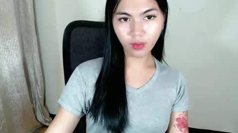 Snapshot of endlessmiax chatting on 10/26/25, 02:23 maria online show from 10/26/25, 02:23