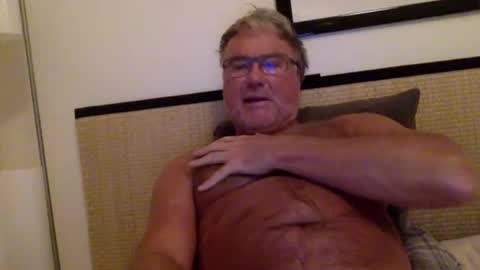 Snapshot of endurado chatting on 10/23/25, 07:56 endurado online show from 10/23/25, 07:56