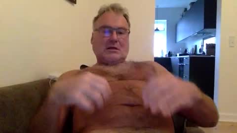 Snapshot of endurado chatting on 11/25/25, 02:06 endurado online show from 11/25/25, 02:06