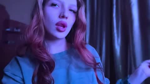 Nina online show from 05/20/26, 03:51