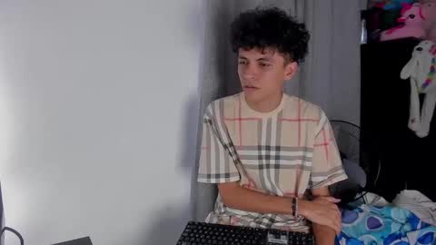 Salo online show from 04/02/26, 05:43