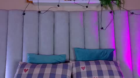  E N G E L  online show from 10/07/25, 07:55