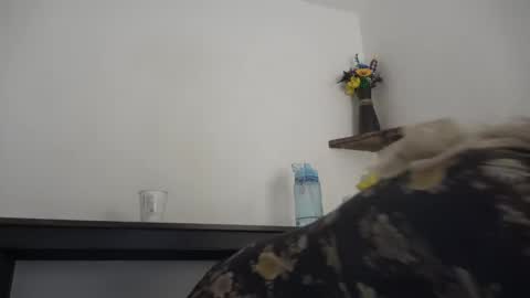 Snapshot of english_rose__ chatting on 02/22/25, 10:51 Rosie online show from 02/22/25, 10:51