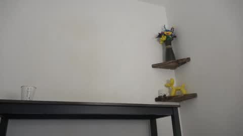 Snapshot of english_rose__ chatting on 02/26/25, 10:15 Rosie online show from 02/26/25, 10:15