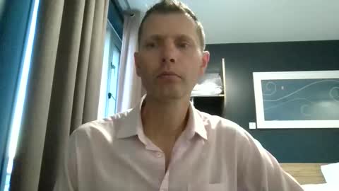 EnglishGuy183 online show from 03/18/26, 05:49