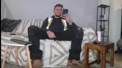 Snapshot of englishladxxx chatting on 12/04/24, 07:23 Englishladxxx online show from 12/04/24, 07:23