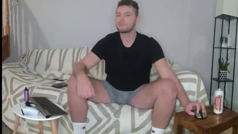 Snapshot of englishladxxx chatting on 12/08/24, 01:02 Englishladxxx online show from 12/08/24, 01:02