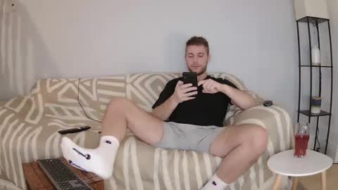 Englishladxxx online show from 12/15/25, 11:09