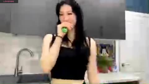 eniamhaaaaa online show from 06/06/26, 07:57
