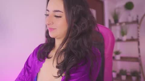 Snapshot of enola_holmes1 chatting on 11/26/25, 12:28 enola holmes1 online show from 11/26/25, 12:28