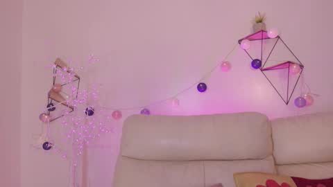 Snapshot of enola_holmes1 chatting on 01/09/26, 12:52 enola holmes1 online show from 01/09/26, 12:52