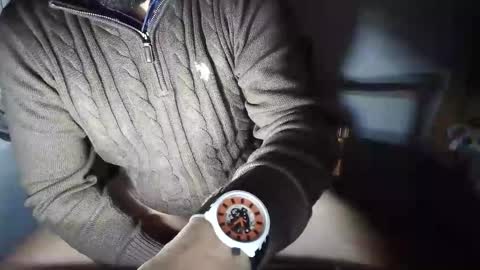 enri1212 online show from 12/14/25, 02:06