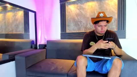 enrique online show from 09/13/25, 04:12